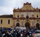 Hoy 25 de Enero de 2013 El Pueblo Creyente Peregrina y se reune en la Plaza de La Paz de San Cristobal de las Casas...