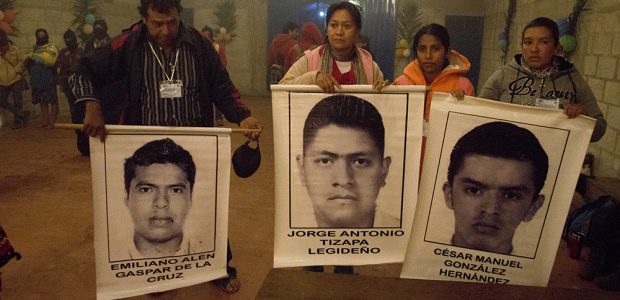 Convención Nacional Popular Ayotzinapa, Guerrero, febrero de 2015 Comité de padres y madres de familia de los 43 estudiantes desaparecidos de Ayotzinapa Comité Estudiantil de...