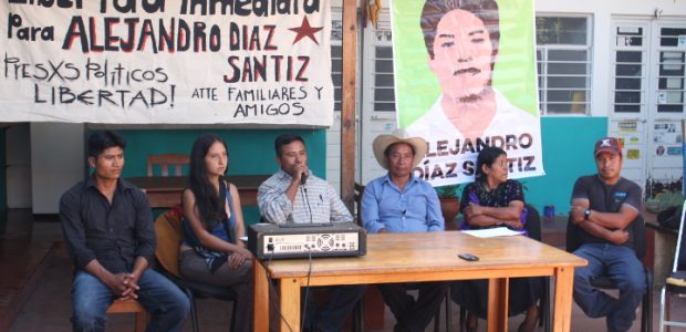 De: Radio Zapatista San Cristóbal de Las Casas, 14 de diciembre. Familiares, ex presxs, amigxs y compañerxs de Alejandro Díaz Sántiz denunciaron en conferencia de...
